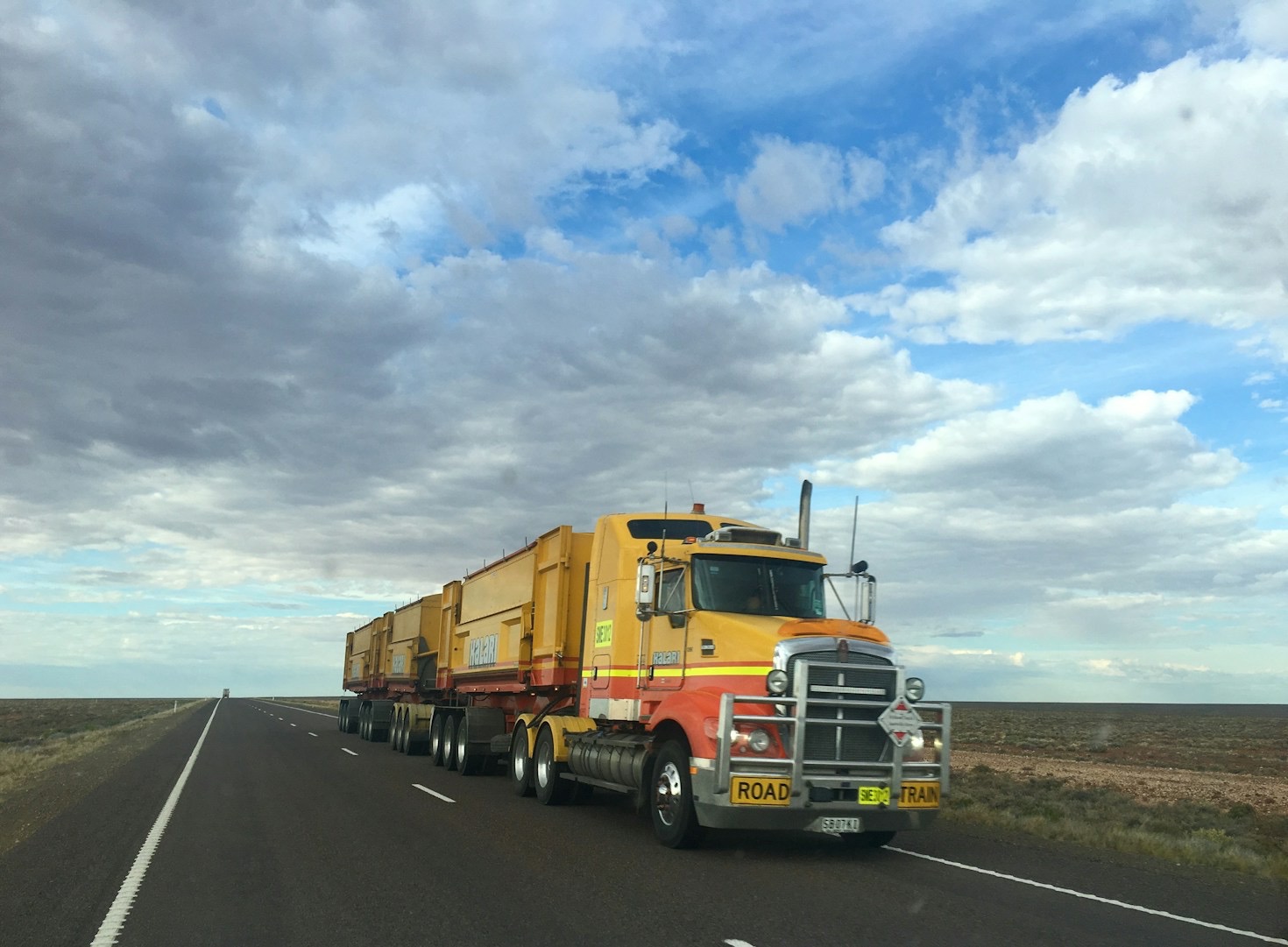 Navigating The Challenges Of Modern Freight Dispatch